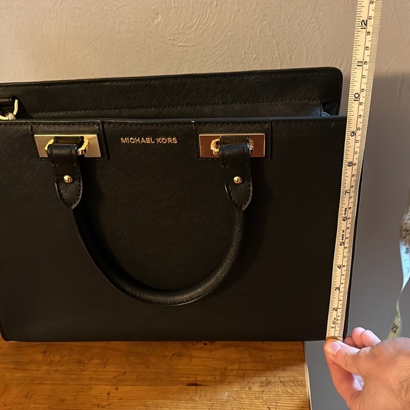 Michael Kors black leather bag - Picture 6 of 7